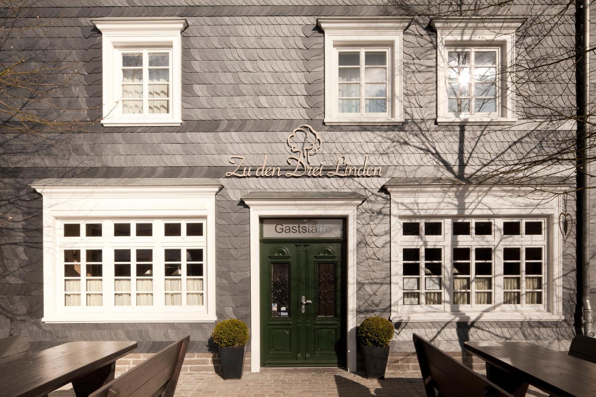 Zu Den Drei Linden Hotel Вермелскирхен Екстериор снимка