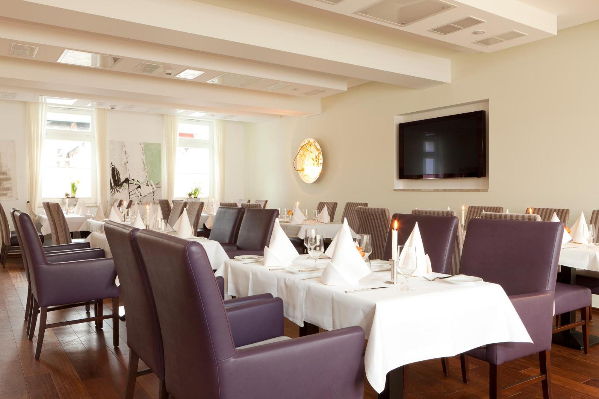 Zu Den Drei Linden Hotel Вермелскирхен Екстериор снимка