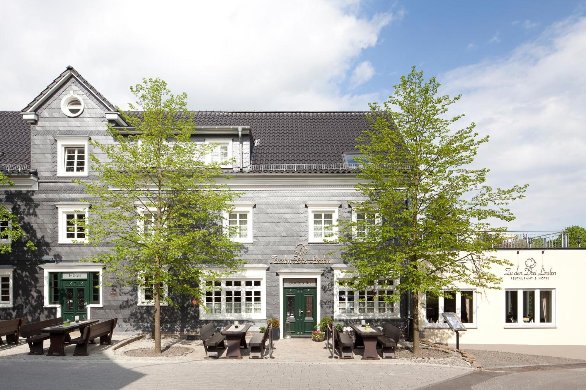Zu Den Drei Linden Hotel Вермелскирхен Екстериор снимка