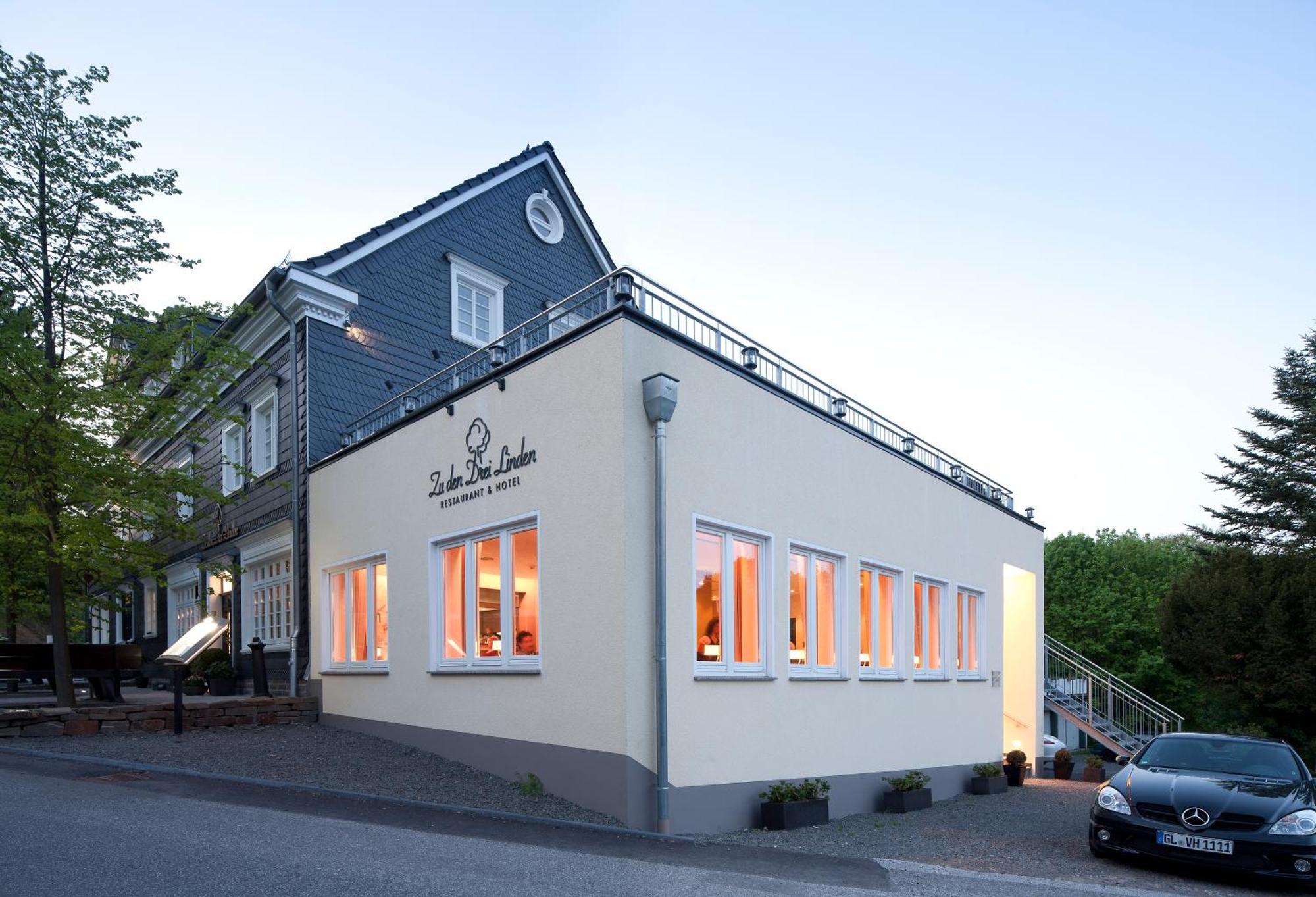 Zu Den Drei Linden Hotel Вермелскирхен Екстериор снимка