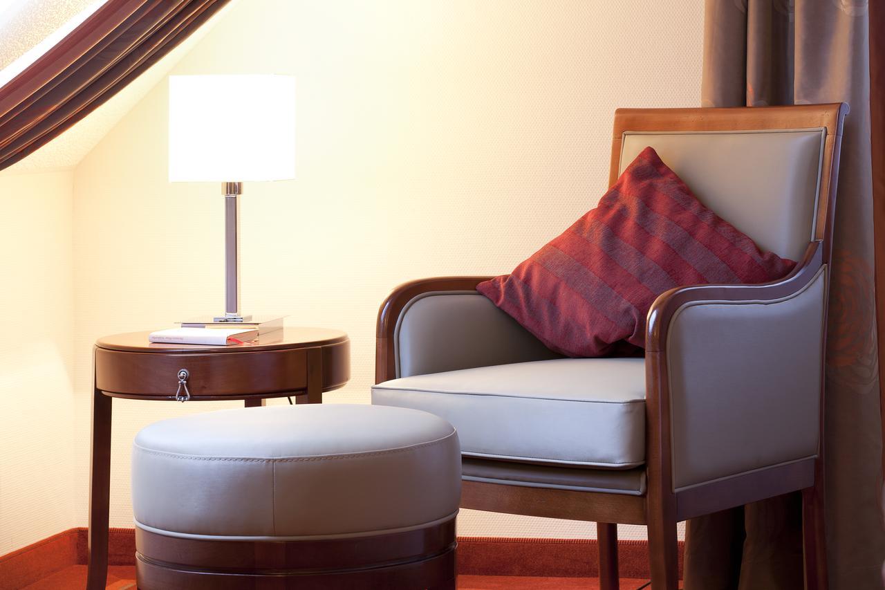 Zu Den Drei Linden Hotel Вермелскирхен Стая снимка